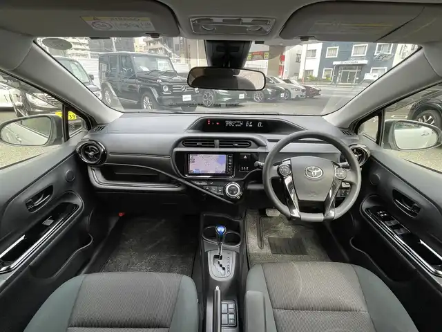 トヨタ アクア S スタイルブラック 神奈川県 2016(平28)年 5.1万km ライムホワイトパールクリスタルシャイン 衝突軽減ブレーキシステム/レーンキープアシスト/純正ＳＤナビ/・Bluetooth/AUX/CD/バックカメラ　/ビルトインＥＴＣ　/ＢＲＩＤＥＳＴＯＮＥ製ＢＡＬＭＩＮＵＭホイール　/オートライト/ＬＥＤヘッドライト　/フォグランプ　/プッシュスタート/スマートキー　/Wエアバッグ/保証書/スペアキー