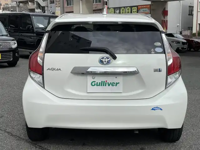 トヨタ アクア S スタイルブラック 神奈川県 2016(平28)年 5.1万km ライムホワイトパールクリスタルシャイン 衝突軽減ブレーキシステム/レーンキープアシスト/純正ＳＤナビ/・Bluetooth/AUX/CD/バックカメラ　/ビルトインＥＴＣ　/ＢＲＩＤＥＳＴＯＮＥ製ＢＡＬＭＩＮＵＭホイール　/オートライト/ＬＥＤヘッドライト　/フォグランプ　/プッシュスタート/スマートキー　/Wエアバッグ/保証書/スペアキー