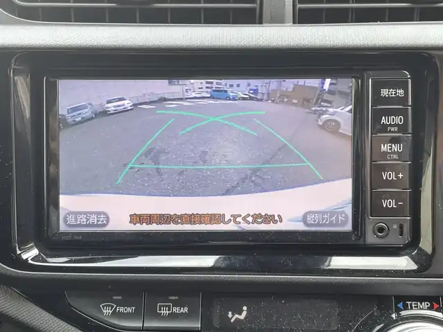 トヨタ アクア S スタイルブラック 神奈川県 2016(平28)年 5.1万km ライムホワイトパールクリスタルシャイン 衝突軽減ブレーキシステム/レーンキープアシスト/純正ＳＤナビ/・Bluetooth/AUX/CD/バックカメラ　/ビルトインＥＴＣ　/ＢＲＩＤＥＳＴＯＮＥ製ＢＡＬＭＩＮＵＭホイール　/オートライト/ＬＥＤヘッドライト　/フォグランプ　/プッシュスタート/スマートキー　/Wエアバッグ/保証書/スペアキー