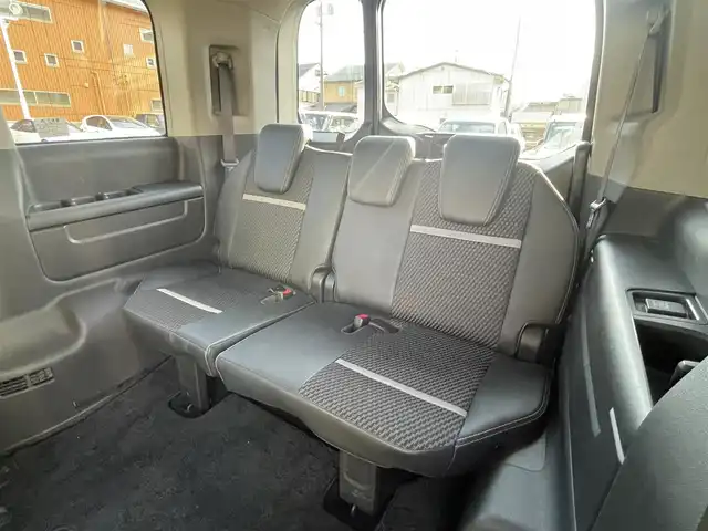 ホンダ ステップワゴン スパーダ クールスピリット 静岡県 2017(平29)年 8.6万km ホワイトオーキッドパール ワンオーナー/ホンダセンシング/・衝突軽減ブレーキ（CMBS）/・踏み間違い衝突軽減システム/・歩行者事故低減ステアリング/・路外逸脱抑制機能/・先行車発進お知らせ機能/・標識認識機能/・渋滞追従機能付アダプティブクルーズコントロール（ACC）/・トラフィックジャムアシスト（渋滞運転支援機能）/・車線維持支援システム（LKAS）/両側パワースライドドア/フリップダウンモニター/純正メモリナビ/・フルセグ/Bluetooth/SD/CD/DVD/バックカメラ/ステアリングリモコン/前席シートヒーター/カーテンエアバック/パドルシフト/2列目サンシェード/2列目シートバックテーブル/ドアバイザー/ＥＴＣ/純正フロアマット/純正１７インチＡＷ/新車時保証書/取扱説明書