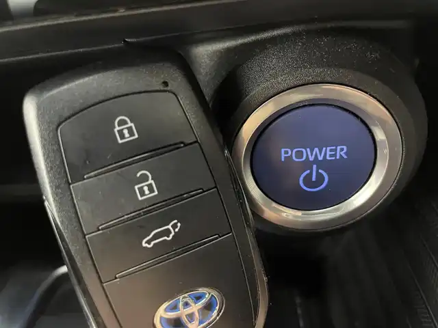 トヨタ ハリアー ハイブリッド Z レザーパッケージ 道央・札幌 2021(令3)年 3.6万km ホワイトパールクリスタルシャイン ・４WD/・モデリスタフルエアロ/・寒冷地仕様/・全方位カメラ/・１２．３インチ純正ディスプレイオーディオ/・ＪＢＬサウンド/・フルセグ＆ＢＴ＆Ｃａｒｐｌａｙ＆ＡｎｄｒｏｉｄＡｕｔｏ/・シートヒーター＆ベンチレーション/・ＥＴＣ２．０/・フロントLEDフォグランプ/・ステアリングヒーター/・アダプティブハイビーム/・前後コーナーセンサー/・BSM/・TSS/・PCS/・LKA/・RCTA/・カラーHUD/・デジタルインナーミラー/・オートブレーキホールド/・電動パーキングブレーキ/・パワーバックドア/・純正アルミホイール/・純正フロアマット