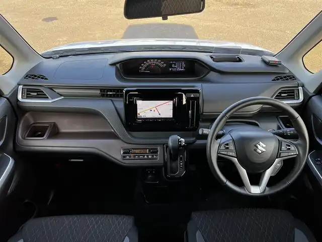 スズキ ソリオ バンディット HV MV 道央・札幌 2024(令6)年 1.5万km ピュアホワイトP ４WD/社外メモリーナビ/AM/FM/BT/スズキセーフティサポート/衝突被害軽減ブレーキ/横滑り防止装置/レーダークルーズコントロール/レーンキープアシスト/クリアランスソナー/バックカメラ/ETC/ドライブレコーダー/アイドリングストップ/両側パワースライドドア/前席シートヒーター/革巻きステアリング/ステアリングリモコン/プッシュスタート/スマートキー/LEDヘッドライト/オートライト/オートマチックハイビーム/フォグランプ/電動格納ミラー/ヒーテッドドアミラー/ウィンカーミラー/社外フロアマット/スペアキー