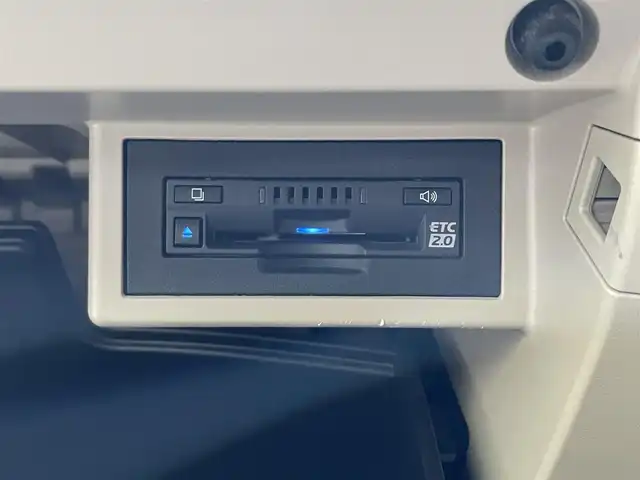 トヨタ ランドクルーザー プラド TX Lパッケージ 岩手県 2021(令3)年 5.5万km ホワイトパールクリスタルシャイン ワンオーナー/フルタイム４WD/ムーンルーフ/パノラミックビューモニター/マルチテレインモニター/本革シート/ルーフレール/トヨタセーフティセンス/プリクラッシュセーフティ/レーダークルーズコントロール/レーンディパーチャーアラート/ロードサインアシスト/オートマチックハイビーム/先行車発進告知機能/クリアランスソナー/ダウンヒルアシストコントロール/センターデフロック/パワーシート/シートヒーター/シートベンチレーション/純正ナビ/フルセグTV/ETC2.0/LEDヘッドランプ/フォグランプ/ウインドシールドデアイサー/リヤヒーターダクト/純正１９インチアルミホイール