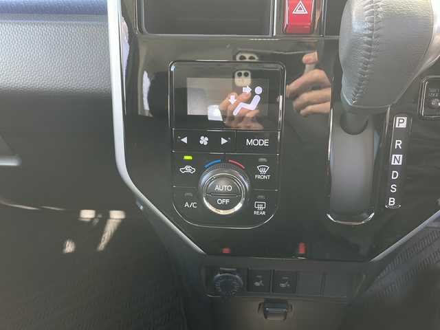 トヨタ ルーミー カスタムG 三重県 2019(令1)年 4.3万km パールホワイトⅢ 純正ＳＤナビ/バックカメラ/前後ドラレコ/両側パワースライドドア/シートヒーター/ＥＴＣ/クルーズコントロール/レーンキープアシスト/リヤクリアランスソナー/アイドリングストップ/衝突被害軽減システム/ステアリングリモコン/ＬＥＤライト/オートライト/オートマチックハイビーム/フォグランプ/モデリスタエアロ/フルセグTV/CD/DVD/SD/Bluetooth/禁煙車