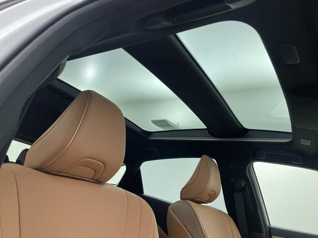 トヨタ クラウン スポーツ Z 大分県 2024(令6)年 2.9万km プレシャスホワイトパール 純正ディスプレイオーディオ（フルセグＴＶ／Ｂｌｕｅｔｏｏｔｈ）　/全方位カメラ　/トヨタセーフティーセンス　/パーキングアシスト　/パワーシート/シートヒーター/シートクーラー/電子パーキング/オートホールド/衝突軽減ブレーキ/オートハイビーム/パワーバックドア/ガラスルーフ/コーナーセンサー　/デジタルインナーミラー　/レーダークルーズコントロール