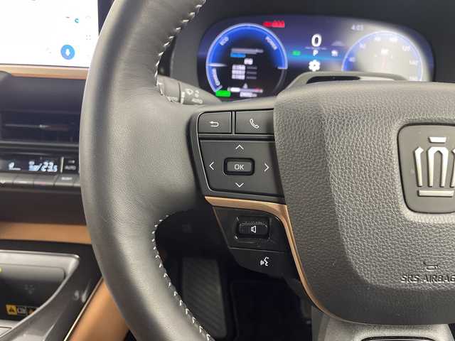 トヨタ クラウン スポーツ Z 大分県 2024(令6)年 2.9万km プレシャスホワイトパール 純正ディスプレイオーディオ（フルセグＴＶ／Ｂｌｕｅｔｏｏｔｈ）　/全方位カメラ　/トヨタセーフティーセンス　/パーキングアシスト　/パワーシート/シートヒーター/シートクーラー/電子パーキング/オートホールド/衝突軽減ブレーキ/オートハイビーム/パワーバックドア/ガラスルーフ/コーナーセンサー　/デジタルインナーミラー　/レーダークルーズコントロール