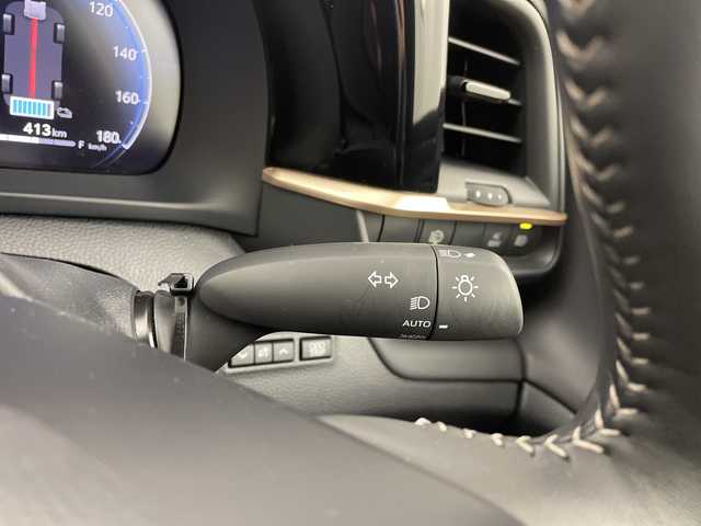 トヨタ クラウン スポーツ Z 大分県 2024(令6)年 2.9万km プレシャスホワイトパール 純正ディスプレイオーディオ（フルセグＴＶ／Ｂｌｕｅｔｏｏｔｈ）　/全方位カメラ　/トヨタセーフティーセンス　/パーキングアシスト　/パワーシート/シートヒーター/シートクーラー/電子パーキング/オートホールド/衝突軽減ブレーキ/オートハイビーム/パワーバックドア/ガラスルーフ/コーナーセンサー　/デジタルインナーミラー　/レーダークルーズコントロール