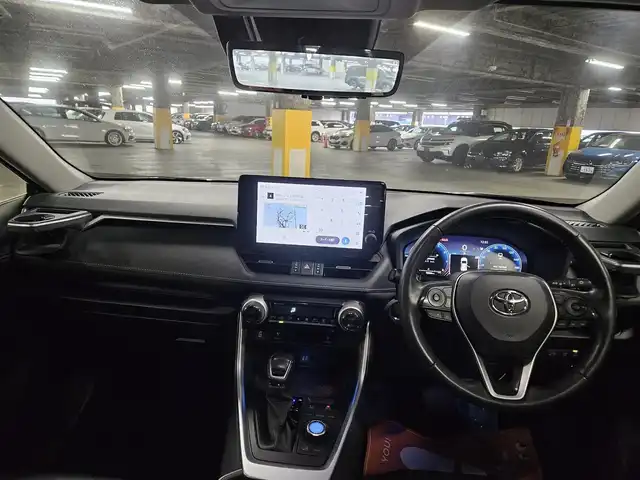トヨタ ＲＡＶ４ G Zパッケージ 香川県 2023(令5)年 7.3万km アティチュードブラックマイカ 4WD/ワンオーナー/純正10.5型ナビ/フルセグTV/ハンズフリーパワーバックドア/パノラミックビューモニター/ビルトインETC2.0/デジタルインナーミラー/レーダークルーズコントロール/セーフティセンス/・衝突被害軽減ブレーキ/・車線逸脱防止支援システム/・カーブ速度抑制機能/・ドライバー異常時対応システム/LEDヘッドランプ/革巻きステアリング/ステアリングヒーター/ブラック合皮シート/運転席パワーシート/前席シートヒーター/ベンチレーション/純正19インチアルミホイール/スマートキー/プッシュエンジンスタート/禁煙車