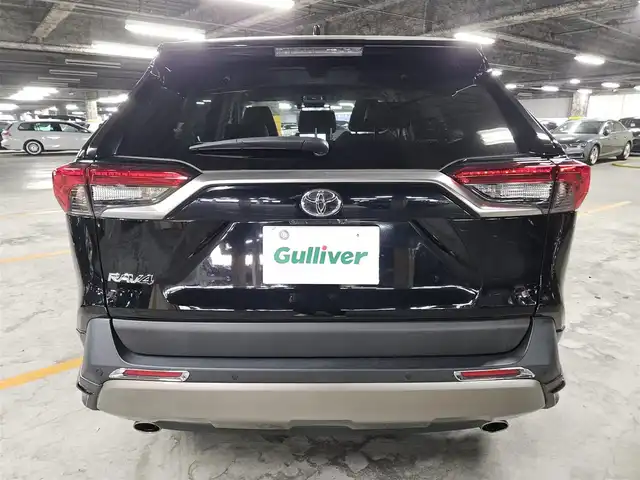トヨタ ＲＡＶ４ G Zパッケージ 香川県 2023(令5)年 7.3万km アティチュードブラックマイカ 4WD/ワンオーナー/純正10.5型ナビ/フルセグTV/ハンズフリーパワーバックドア/パノラミックビューモニター/ビルトインETC2.0/デジタルインナーミラー/レーダークルーズコントロール/セーフティセンス/・衝突被害軽減ブレーキ/・車線逸脱防止支援システム/・カーブ速度抑制機能/・ドライバー異常時対応システム/LEDヘッドランプ/革巻きステアリング/ステアリングヒーター/ブラック合皮シート/運転席パワーシート/前席シートヒーター/ベンチレーション/純正19インチアルミホイール/スマートキー/プッシュエンジンスタート/禁煙車