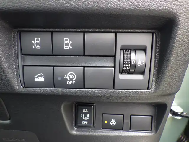 三菱 デリカミニ T プレミアム 千葉県 2025(令7)年 0.1万km未満 緑Ⅱ T　PREMIUM　4WD　9型ディスプレイオーディオ（121/330）CHAMONIXパッケージ（179190）/e-Assist/・衝突被害軽減ブレーキシステム（FCM）/・車線逸脱警報システム（LDW）/・誤発進抑制機能（前進＆後退時）（UMS）/・レーダークルーズコントロールシステム（ACC）/・オートマチックハイビーム[AHB]/ハンズフリー両側パワースライドドア/デジタルインナーミラー/ハーフレザーシート/前席シートヒーター/ディスプレイオーディオ/【Bluetooth接続】/【Apple CarPlay　Android Auto対応】/マルチアラウンドモニター/アイドリングストップ/ステアリングスイッチ/ステアリングヒーター/革巻きステアリング/パドルシフト/LEDヘッドライト/フォグライト/コーナーセンサー/純正15インチアルミホイル/サイド/カーテンエアバッグ/キーレスオペレーションシステム