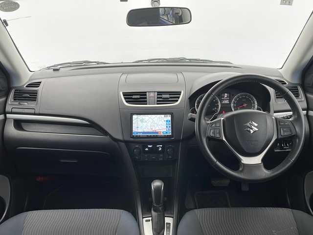 スズキ スイフト XS 長野県 2011(平23)年 6.8万km スノーホワイトパール SDナビ(QY-7150S-A)CD&SD&AM&FM&ワンセグ/純正ビルトインETC/クルーズコントロール/ステアリングスイッチ/パドルシフト/フォグランプ/電動格納ミラー/ヘッドライトレベライザー/ドアバイザー/純正16インチアルミホイール装着/シートリフター/スマートキー/プッシュスタート/スペアキー1本