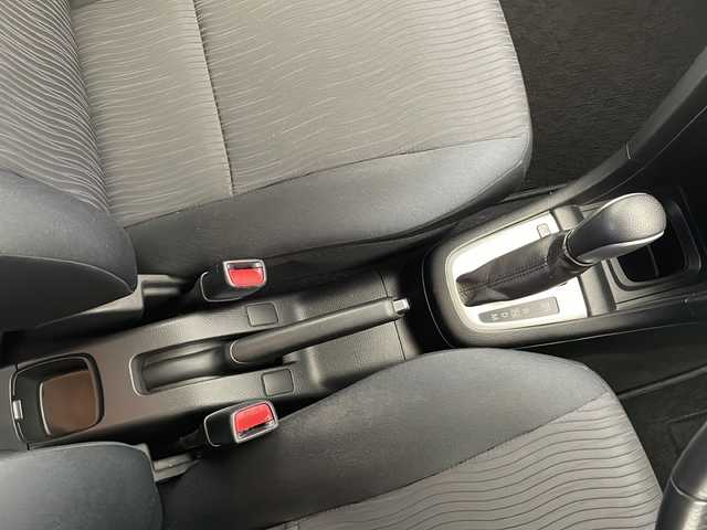 スズキ スイフト XS 長野県 2011(平23)年 6.8万km スノーホワイトパール SDナビ(QY-7150S-A)CD&SD&AM&FM&ワンセグ/純正ビルトインETC/クルーズコントロール/ステアリングスイッチ/パドルシフト/フォグランプ/電動格納ミラー/ヘッドライトレベライザー/ドアバイザー/純正16インチアルミホイール装着/シートリフター/スマートキー/プッシュスタート/スペアキー1本