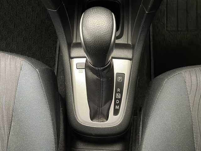 スズキ スイフト XS 長野県 2011(平23)年 6.8万km スノーホワイトパール SDナビ(QY-7150S-A)CD&SD&AM&FM&ワンセグ/純正ビルトインETC/クルーズコントロール/ステアリングスイッチ/パドルシフト/フォグランプ/電動格納ミラー/ヘッドライトレベライザー/ドアバイザー/純正16インチアルミホイール装着/シートリフター/スマートキー/プッシュスタート/スペアキー1本