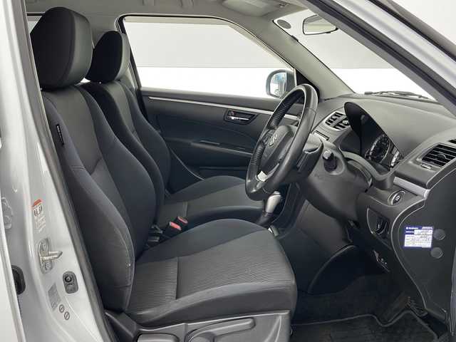 スズキ スイフト XS 長野県 2011(平23)年 6.8万km スノーホワイトパール SDナビ(QY-7150S-A)CD&SD&AM&FM&ワンセグ/純正ビルトインETC/クルーズコントロール/ステアリングスイッチ/パドルシフト/フォグランプ/電動格納ミラー/ヘッドライトレベライザー/ドアバイザー/純正16インチアルミホイール装着/シートリフター/スマートキー/プッシュスタート/スペアキー1本