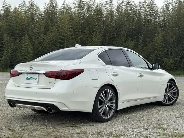 日産 スカイライン ハイブリッド GT タイプSP 兵庫県 2020(令2)年 6.3万km ブリリアントホワイトパール 純正ナビ/サンルーフ/全方位モニター/フルセグTV/Bluetooth接続可/ビルトインETC2.0/ドライブレコーダー/レーダークルーズコントロール/黒革シート/シートヒーター/パワーシート/リバース連動ドアミラー/純正19インチAW