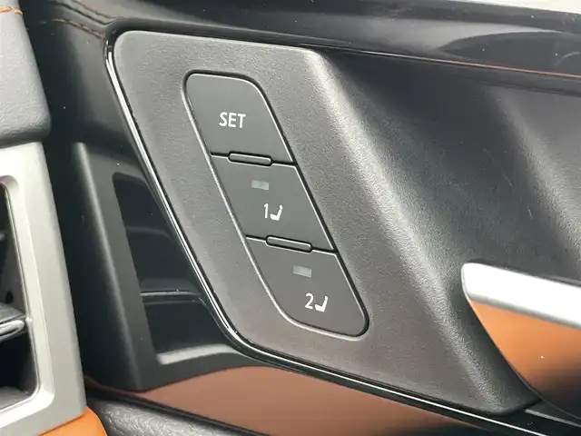 三菱 アウトランダー ＰＨＥＶ P 千葉県 2022(令4)年 2.3万km ホワイトダイヤモンド BOSEサウンド/eアシスト/　衝突軽減ブレーキ/レーンキープアシスト/　レーダークルーズコントロール/ヘッドアップディスプレイ/　クリアランスソナー/ブラインドスポットモニター/純正メーカーディスプレイナビ/　フルセグ/BT/USB/カープレイ/全方位カメラ/パドルシフト/ETC2.0/ステアリングスイッチ/ワイヤレス充電/100V電源/アイドリングストップ/ハンズフリーパワーバックドア/レザーシート/パワーシート(D/N席)/D/N席2メモリシート/シートヒーター(D/N席)/スマートキー/プッシュスタート/LEDヘッドライト/オートライト/アダプティブヘッドライト/フォグライト/純正フロアマット
