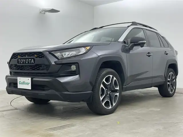 トヨタ ＲＡＶ４ アドベンチャー 岡山県 2020(令2)年 5.7万km アッシュグレーメタリック/ グレーメタリック 9インチナビ/【フルセグ/Bluetooth/CD/DVD】/トヨタセーフティセンス/　・プリクラッシュセーフティ/　・レーダークルーズコントロール/　・レーンキープアシスト/　・オートハイビーム/バックカメラ/純正19インチアルミホイール＋サマータイヤ：装着/合皮レザーシート/エアシート/シートヒーター/純正ドライブレコーダー/LEDヘッドライト/ビルトインETC/スマートキー/プッシュスタート/コーナーセンサー/純正フロアマット/スペアキー×1