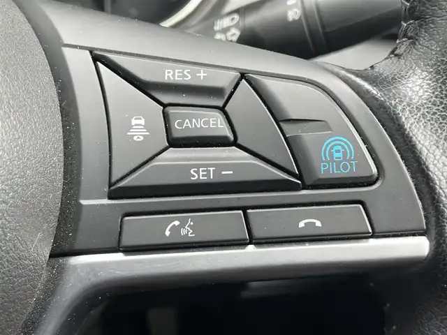 日産 エクストレイル 20Xi レザーエディション 千葉県 2020(令2)年 1.4万km シャイニングブルー プロパイロット/純正10インチナビ　/（型式：MM519D-L）/ＣＤ/ＤＶＤ/Ｂｌｕｅｔｏｏｔｈ/フルセグTV　/レーダークルーズコントロール　/ＥＴＣ　/全周囲カメラ　/パワーシート　/シートヒーター　/パワーバックドア　/タンレザーシート　/ルーフレール/ウィンカーミラー
