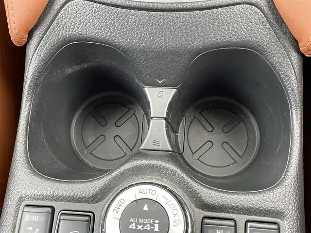 日産 エクストレイル 20Xi レザーエディション 千葉県 2020(令2)年 1.4万km シャイニングブルー プロパイロット/純正10インチナビ　/（型式：MM519D-L）/ＣＤ/ＤＶＤ/Ｂｌｕｅｔｏｏｔｈ/フルセグTV　/レーダークルーズコントロール　/ＥＴＣ　/全周囲カメラ　/パワーシート　/シートヒーター　/パワーバックドア　/タンレザーシート　/ルーフレール/ウィンカーミラー