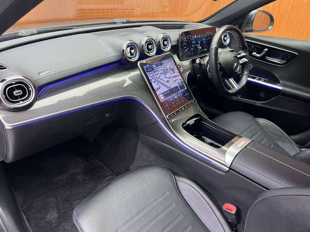 メルセデス・ベンツ Ｍ・ベンツ Ｃ２２０ｄ アバンギャルド　AMGライン 千葉県 2022(令4)年 5.2万km グレー レザーエクスクルーシブＰＫＧ　/ベーシックＰＫＧ　/パノラマＳＲ　/ＡＣＣ　/ナビ　/ＴＶ　/３６０°Ｂｕｒｍｅｓｔｅｒ３Ｄサウンド　/ＨＵＤ　/シートヒーター　/電動リアゲート　/衝突軽減Ｂ　/ＢＳＭ　/ＬＫＡ　/ＥＴＣ