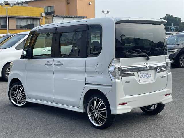 ダイハツ タント カスタム X SA 佐賀県 2014(平26)年 7.3万km パールホワイトⅢ （株）IDOMが運営する【じしゃロン佐賀店】の自社ローン専用車両になります。/こちらは現金またはオートローンご利用時の価格です。自社ローンご希望の方は別途その旨お申し付けください/ウェルカムシートカスタムＸＳＡ/ＢＴオーディオなし/・両側電動スライドドア　/・パナソニックナビ/フルセグ/ＢＴ/ＤＶＤ/ＣＤ　/・バックカメラ　/・ＥＴＣ　/・前ドライブレコーダー