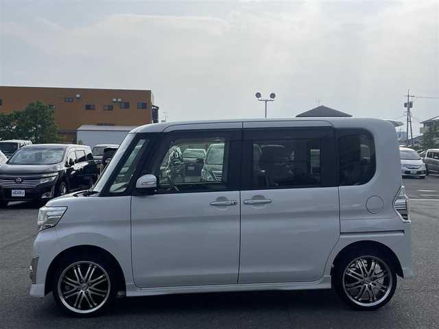 ダイハツ タント カスタム X SA 佐賀県 2014(平26)年 7.3万km パールホワイトⅢ （株）IDOMが運営する【じしゃロン佐賀店】の自社ローン専用車両になります。/こちらは現金またはオートローンご利用時の価格です。自社ローンご希望の方は別途その旨お申し付けください/ウェルカムシートカスタムＸＳＡ/ＢＴオーディオなし/・両側電動スライドドア　/・パナソニックナビ/フルセグ/ＢＴ/ＤＶＤ/ＣＤ　/・バックカメラ　/・ＥＴＣ　/・前ドライブレコーダー