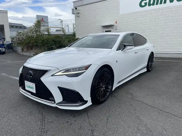 レクサス ＬＳ 500 Fスポーツ 神奈川県 2020(令2)年 2.8万km ホワイトノーヴァガラスフレーク TRDエアロ/TRDマフラー/TRD20インチAW/マークレビンソン/サンルーフ/LEXUS Safety System+A/・PCS(プリクラッシュセーフティ）/・FCTA(フロントクロストラフィックアラート）/・LAT(レーンレーシングアシスト）/・AHS(アダプティブハイビームシステム）/・RSA(ロードサインアシスト）/・レーダークルーズコントロール/・先行車発進告知機能/・ドライバー異常時対応システム/純正12.3インチナビ/・バックカメラ/全方位カメラ/・CD/BD/DVD/・フルセグTV/・Bluetooth/内装/・レクサスクライメントコンジェルジュ/・パワーシート（D席/N席）/・シートヒーター（全席）/・シートベンチレーション（D席/N席）/・シート素材（本革/ウルトラスエード）/ADS/AFS/電動リアゲート/ビルトインETC2，0/HUD/前後ドライブレコーダー/スマートキー×３/新車時手帳/取扱説明書