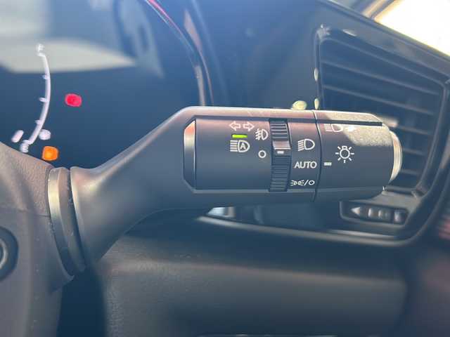 レクサス ＮＸ 350 Fスポーツ 静岡県 2022(令4)年 2万km ソニックチタニウム ワンオーナー/純正ナビ/・FM/・AM/・TV/・Bluetooth/・Miracast/主要装備/・ステルスフルプロテクションフィルム/・ヘッドアップディスプレイ/・全方位カメラ/・運転席+助手席シートヒーター/・運転席+助手席ベンチレーション/・ステアリングヒーター/・黒赤革シート/・前席シートヒーター/・２０インチ純正ＡＷ/・AC100V100W電源/・衝突被害軽減システム/・レーンディパーチャーアラート/・クリアランスソナー/・ブラインドスポットモニター