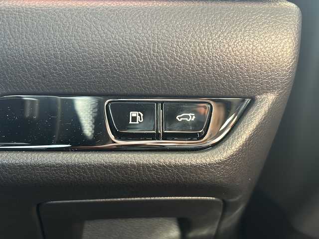 レクサス ＮＸ 350 Fスポーツ 静岡県 2022(令4)年 2万km ソニックチタニウム ワンオーナー/純正ナビ/・FM/・AM/・TV/・Bluetooth/・Miracast/主要装備/・ステルスフルプロテクションフィルム/・ヘッドアップディスプレイ/・全方位カメラ/・運転席+助手席シートヒーター/・運転席+助手席ベンチレーション/・ステアリングヒーター/・黒赤革シート/・前席シートヒーター/・２０インチ純正ＡＷ/・AC100V100W電源/・衝突被害軽減システム/・レーンディパーチャーアラート/・クリアランスソナー/・ブラインドスポットモニター