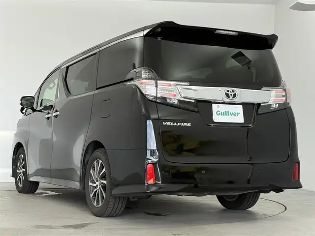 トヨタ ヴェルファイア Z 愛知県 2015(平27)年 7.3万km ブラック トヨタセーフティーセンス/クルーズコントロール/純正ナビ/・Bluetooth/・フルセグTV/・AM/FM/ＡＬＰＩＮＥフリップダウンモニター/片側パワースライドドア/革巻きステアリング/ステアリングリモコン/前後ドラレコ/電子パーキング/ブレーキホールド/ビルトインETC/三列シート/8人乗り/バックカメラ/フォグランプ/AUTOライト
