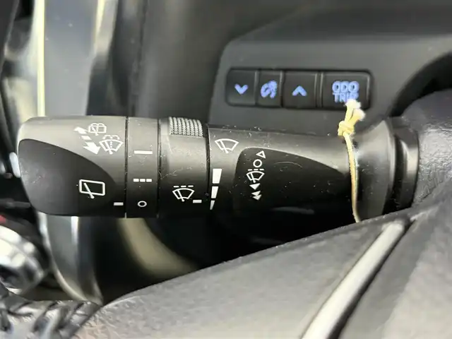 トヨタ ヴェルファイア Z 愛知県 2015(平27)年 7.3万km ブラック トヨタセーフティーセンス/クルーズコントロール/純正ナビ/・Bluetooth/・フルセグTV/・AM/FM/ＡＬＰＩＮＥフリップダウンモニター/片側パワースライドドア/革巻きステアリング/ステアリングリモコン/前後ドラレコ/電子パーキング/ブレーキホールド/ビルトインETC/三列シート/8人乗り/バックカメラ/フォグランプ/AUTOライト