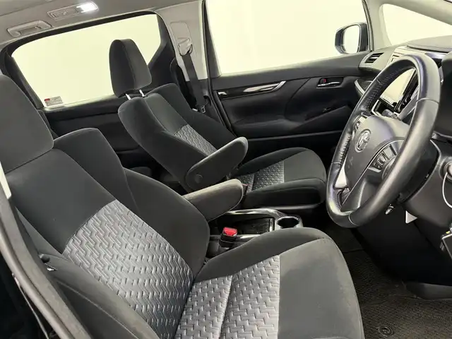 トヨタ ヴェルファイア Z 愛知県 2015(平27)年 7.3万km ブラック トヨタセーフティーセンス/クルーズコントロール/純正ナビ/・Bluetooth/・フルセグTV/・AM/FM/ＡＬＰＩＮＥフリップダウンモニター/片側パワースライドドア/革巻きステアリング/ステアリングリモコン/前後ドラレコ/電子パーキング/ブレーキホールド/ビルトインETC/三列シート/8人乗り/バックカメラ/フォグランプ/AUTOライト