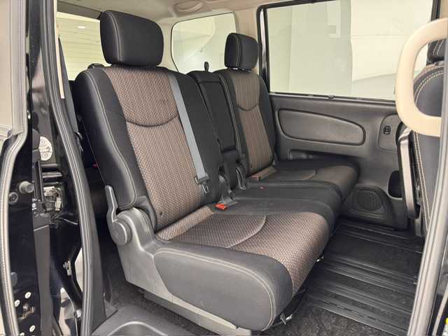 日産 セレナ ハイウェイS S HV Aセーフ 兵庫県 2014(平26)年 7.9万km ダイヤモンドブラック 純正SDナビ/フルセグ CD DVD BT MSV/純正フリップダウンモニター/両側パワースライドドア/エマージェンシーブレーキ/LKA/クルーズコントロール/コーナーセンサー/アラウンドビューモニター/ETC/LEDヘッドライト/フォグライト/オートライト/スマートキー/スペアキー