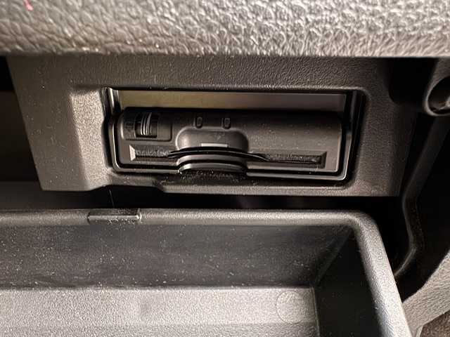 日産 セレナ ハイウェイS S HV Aセーフ 兵庫県 2014(平26)年 7.9万km ダイヤモンドブラック 純正SDナビ/フルセグ CD DVD BT MSV/純正フリップダウンモニター/両側パワースライドドア/エマージェンシーブレーキ/LKA/クルーズコントロール/コーナーセンサー/アラウンドビューモニター/ETC/LEDヘッドライト/フォグライト/オートライト/スマートキー/スペアキー