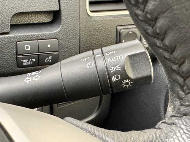 日産 セレナ ハイウェイS S HV Aセーフ 兵庫県 2014(平26)年 7.9万km ダイヤモンドブラック 純正SDナビ/フルセグ CD DVD BT MSV/純正フリップダウンモニター/両側パワースライドドア/エマージェンシーブレーキ/LKA/クルーズコントロール/コーナーセンサー/アラウンドビューモニター/ETC/LEDヘッドライト/フォグライト/オートライト/スマートキー/スペアキー