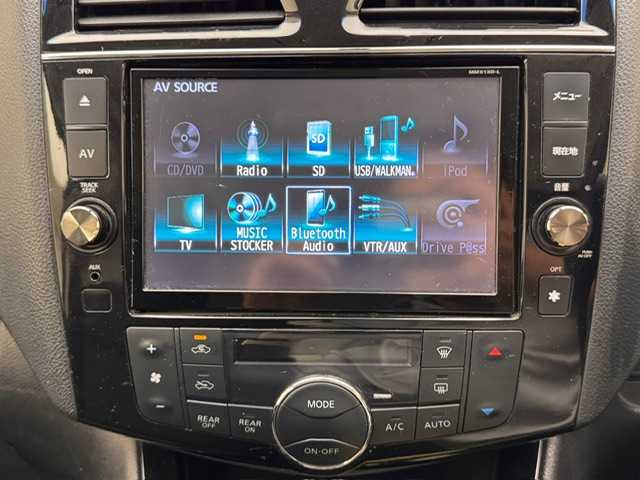 日産 セレナ ハイウェイS S HV Aセーフ 兵庫県 2014(平26)年 7.9万km ダイヤモンドブラック 純正SDナビ/フルセグ CD DVD BT MSV/純正フリップダウンモニター/両側パワースライドドア/エマージェンシーブレーキ/LKA/クルーズコントロール/コーナーセンサー/アラウンドビューモニター/ETC/LEDヘッドライト/フォグライト/オートライト/スマートキー/スペアキー