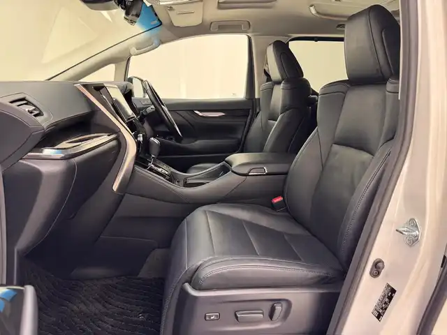 トヨタ ヴェルファイア Z Gエディション 兵庫県 2018(平30)年 6.8万km ホワイトパールクリスタルシャイン 純正ナビ/フルセグ CD DVD BT MSV/純正フリップダウンモニター/サンルーフ/レーダークルーズコントロール/プリクラッシュセーフティー/LTA/PKSB/BSM/RSA/クリアランスソナー/レザーシート/シートヒーター/ベンチレーション/パワーシート/デジタルインナーミラー/ドライブレコーダー/ビルトインETC2.0/ステアリングヒーター/AC100V電源/社外19インチアルミ/スマートキー