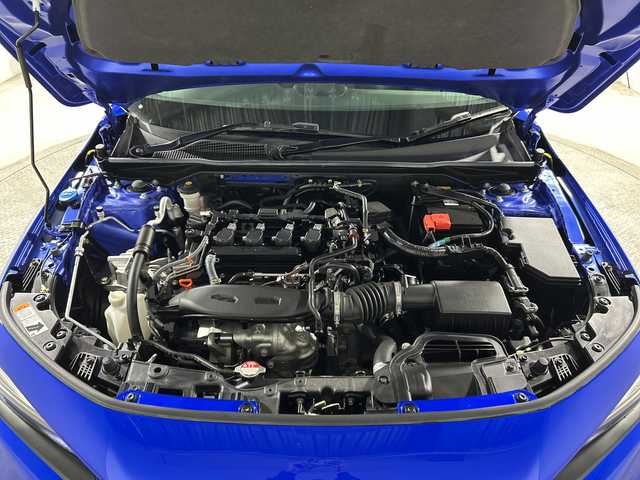 ホンダ シビック LX 神奈川県 2021(令3)年 3万km プレミアムクリスタルブルークリスタル ホンダコネクナビトディスプレイ【MY21ADA】/ナビゲーションシステム/フルセグ　Bluetooth USB　AM　FM　WI-FI/ホンダセンシング/衝突軽減ブレーキ/誤発進抑制機能/後方誤発進抑制機能/近距離衝突軽減ブレーキ/歩行者事故低減ステアリング/路外逸脱抑制機能/渋滞追従機能付アダブティブクルーズコントロール/車線維持支援システム/トラフィックジャムアシスト/先行車発進お知らせ機能/標識認識機能/オートハイビーム/パーキングセンサーシステム/ブラインドスポットインフォメーション/後退出庫サポート/プライムスムース合皮/ファブリックコンビシート/前席シートヒーター/革巻きステアリング/SOSコール/純正ビルトインETC2.0/自動防眩ミラー/社外前方ドライブレコーダー/プッシュスタート/スマートキー/純正サイド/リアスポイラー/純正18インチアルミホイール/無限ドアバイザー/LEDヘッドライト/オートライト/フロントフォグランプ