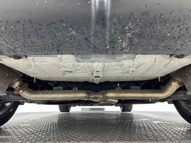 ホンダ シビック LX 神奈川県 2021(令3)年 3万km プレミアムクリスタルブルークリスタル ホンダコネクナビトディスプレイ【MY21ADA】/ナビゲーションシステム/フルセグ　Bluetooth USB　AM　FM　WI-FI/ホンダセンシング/衝突軽減ブレーキ/誤発進抑制機能/後方誤発進抑制機能/近距離衝突軽減ブレーキ/歩行者事故低減ステアリング/路外逸脱抑制機能/渋滞追従機能付アダブティブクルーズコントロール/車線維持支援システム/トラフィックジャムアシスト/先行車発進お知らせ機能/標識認識機能/オートハイビーム/パーキングセンサーシステム/ブラインドスポットインフォメーション/後退出庫サポート/プライムスムース合皮/ファブリックコンビシート/前席シートヒーター/革巻きステアリング/SOSコール/純正ビルトインETC2.0/自動防眩ミラー/社外前方ドライブレコーダー/プッシュスタート/スマートキー/純正サイド/リアスポイラー/純正18インチアルミホイール/無限ドアバイザー/LEDヘッドライト/オートライト/フロントフォグランプ