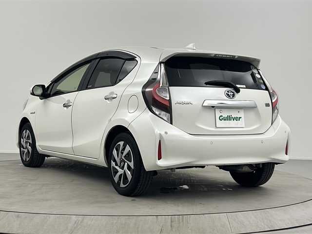 トヨタ アクア S スタイルブラック 熊本県 2019(令1)年 5.1万km ホワイトパールクリスタルシャイン トヨタセーフティセンス/純正ナビ/　　CD/DVD/BT/フルセグ/バックカメラ/LEDオートライト/アイドリングストップ/パーキングサポートブレーキ/スマートキー/ETC2.0