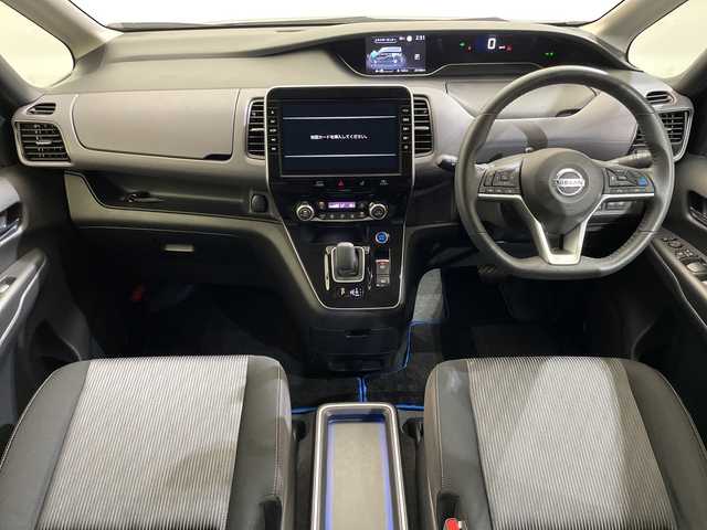 日産 セレナ e－パワー ハイウェイスター V 愛媛県 2021(令3)年 2.1万km ダークメタルグレー １０型ナビ/フルセグ／Ｂｌｕｅｔｏｏｔｈ／ＵＳＢ/全方位カメラ/１１型後席モニター/ＥＴＣ/前方ドライブレコーダ－/レーダークルーズコントロール/両側パワースライドドア/ブラインドスポットモニター/前後コーナーセンサー/レーンキープアシスト/衝突軽減ブレーキ/デジタルインナーミラー