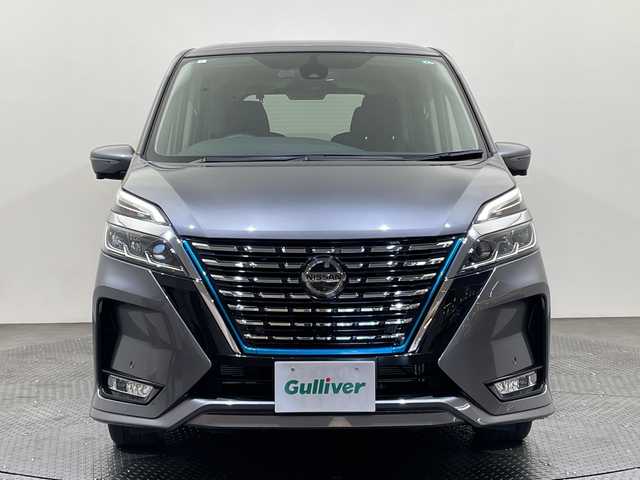 日産 セレナ e－パワー ハイウェイスター V 愛媛県 2021(令3)年 2.1万km ダークメタルグレー １０型ナビ/フルセグ／Ｂｌｕｅｔｏｏｔｈ／ＵＳＢ/全方位カメラ/１１型後席モニター/ＥＴＣ/前方ドライブレコーダ－/レーダークルーズコントロール/両側パワースライドドア/ブラインドスポットモニター/前後コーナーセンサー/レーンキープアシスト/衝突軽減ブレーキ/デジタルインナーミラー