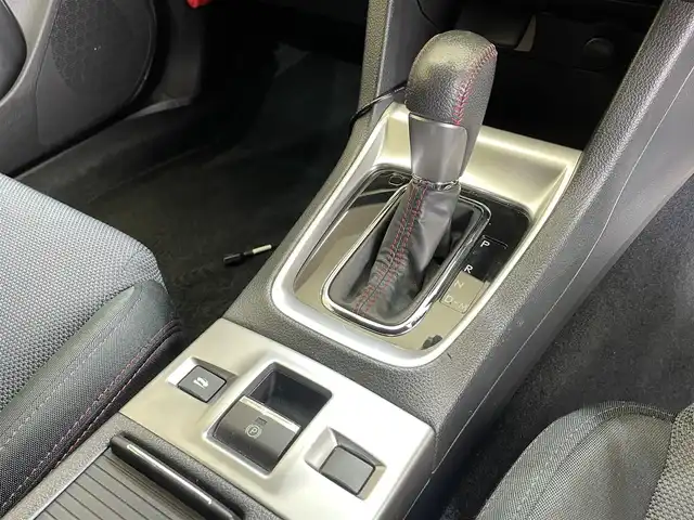 スバル ＷＲＸ Ｓ４ 2．0GT アイサイト 岩手県 2015(平27)年 5.8万km クリスタルホワイトP ４WD/大型リヤスポイラー/STIスポイラー(フロントアンダー・サイドアンダー・リヤアンダー)/オプションフロントグリル/RAYSグラムライツ18インチアルミホイール/GPスポーツ製マフラー/社外LEDテールランプ/アイサイトVer.3/アドバンスドセイフティパッケージ/プリクラッシュブレーキ/全車速追従機能付きクルーズコントロール/アクティブレーンキープ/スバルリヤビークルディテクション/AT誤発進抑制制御/先行車発進告知/ハイビームアシスト/バック・サイドビューモニター/SI-DRIVE(S#)/パドルシフト/ATOTO製アンドロイドディスプレイオーディオ/ドライブレコーダー/前席パワーシート/LEDヘッドライト/LEDフォグライト