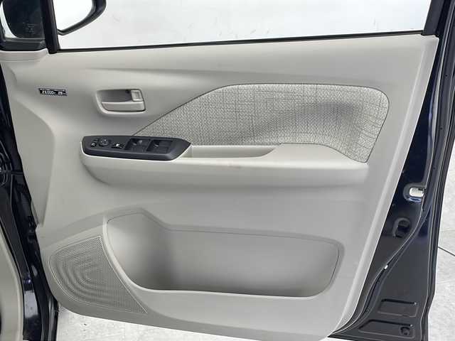 日産 デイズ S 千葉県 2019(令1)年 4.5万km ブラック 純正SDナビ/フルセグTV/Bluetooth/CD/DVD/横滑り防止装置/W＋サイドエアバック/ETC/バックカメラ/電動格納ドアミラー/ベンチシート/純正フロアマット/パワーウィンドウ/ハロゲンヘッドライト