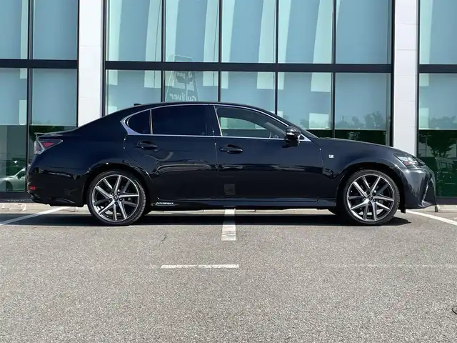 レクサス ＧＳ 300h Fスポーツ 和歌山県 2015(平27)年 7.8万km グラファイトブラックガラスフレーク 純正ナビ/フルセグTV/(CD/DVD/Bluetooth)/バックカメラ/衝突軽減ブレーキ/横滑り防止機能/レーンキープアシスト/コーナーセンサー/レーダークルコン/シートヒーター/エアーベンチレーション/ステアリングヒーター/パワーシート/ポジションメモリー/ビルトインETC/電動パーキング/オートホールド/3眼LED/パドルシフト/フォグランプ