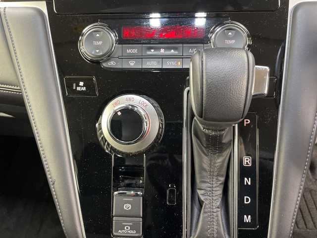 三菱 デリカＤ：５ P 道央・札幌 2023(令5)年 2.9万km ホワイトダイヤモンド ・4WD　/　E-Assist/・衝突被害軽減ブレーキ/・社外fフローティングナビ　/・フルセグ/SD/BT/・アラウンドビューモニター/・オートサイドステップ(左)/・両側パワースライドドア/・レーダークルーズコントロール/・社外前後ドライブレコーダー/・パワーバックドア/・シートヒーター/・ブラインドスポットモニター/・LEDオートライト/オートマチックハイビーム/・ステアリングスイッチ/ヒーター/・フォグランプ/・ETC/・純正グリル車載/・ODKグリル・アイライン