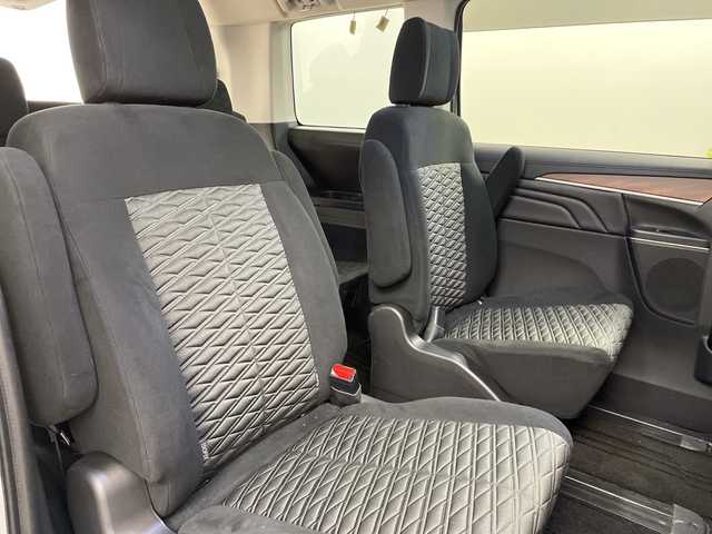 三菱 デリカＤ：５ P 道央・札幌 2023(令5)年 2.9万km ホワイトダイヤモンド ・4WD　/　E-Assist/・衝突被害軽減ブレーキ/・社外fフローティングナビ　/・フルセグ/SD/BT/・アラウンドビューモニター/・オートサイドステップ(左)/・両側パワースライドドア/・レーダークルーズコントロール/・社外前後ドライブレコーダー/・パワーバックドア/・シートヒーター/・ブラインドスポットモニター/・LEDオートライト/オートマチックハイビーム/・ステアリングスイッチ/ヒーター/・フォグランプ/・ETC/・純正グリル車載/・ODKグリル・アイライン