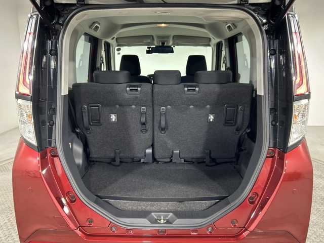 トヨタ ルーミー カスタムG－T 神奈川県 2020(令2)年 1.3万km ブラックマイカメタリック/ファイアークォーツレッドメタリック 純正9型SDナビゲーション【NSZT-Y68T】/AM FM フルセグ Bluetooth SD CD DVD/パノラマミックビューモニター/両側パワースライドドア/スマートアシスト/衝突回避支援ブレーキ機能/車線逸脱警報機能/衝突警報機能/ふらつき警報/ブレーキ制御付誤発進抑制機能/サイドビューランプ/先行車発進お知らせ機能/コーナーセンサー/アダプティブドライビングビーム/アダプティブクルーズコントロール/路側逸脱警報/標識認識機能/アイドリングストップ/ETC/電子パーキングブレーキ/オートホールド/前席シートヒーター/革巻きステアリング/ステアリングリモコン/前後ドライブレコーダー/純正フロアマット/純正15インチアルミホイル/LEDヘッドライト/オートライト/フォグランプ/電動格納ミラー/ウィンカーミラー/ドアバイザー/プッシュスタート/スマートキー