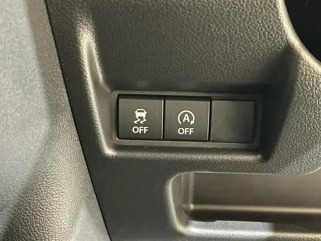 スズキ スペーシア カスタム HYBRID GS 岩手県 2024(令6)年 0.3万km ピュアホワイトP ４WD/全方位モニター/左側パワースライドドア/スズキセーフティサポート/デュアルセンサーブレーキサポートII/車線逸脱抑制機能/アダプティブクルーズコントロール/車線維持支援機能/誤発進抑制機能/先行車発信お知らせ機能/標識認識機能/ハイビームアシスト/ブレーキホールド機能/パーキングセンサー/横滑り防止装置/アイドリングストップ/マニュアルレベリングLEDヘッドランプ/LEDランプ/純正14インチアルミホイール/ロールサンシェード/前席シートヒーター/純正メモリナビ/フルセグTV/AppleCarPlay・AndroidAuto/ステアリングスイッチ/純正フロアマット