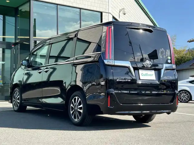 トヨタ エスクァイア Gi プレミアムパッケージ 愛媛県 2018(平30)年 7.9万km ブラック ALPINEビックX11型ナビ(Bluetooth/フルセグTV)/ALPINEフリップダウンモニター/バックカメラ/両側パワースライドドア/茶色ハーフレザーシート/シートヒーター/トヨタセーフティセンス/衝突被害軽減装置/車線逸脱防止装置/クルーズコントロール/LEDヘッドライト/オートライト/オートマチックハイビーム/ステアリングヒーター/ステアリングリモコン/HDMI入力端子/アイドリングストップ/現状サマー(純正AW)(195/65/R15)/YOKOHAMA BluEarth-ES ES32/禁煙車